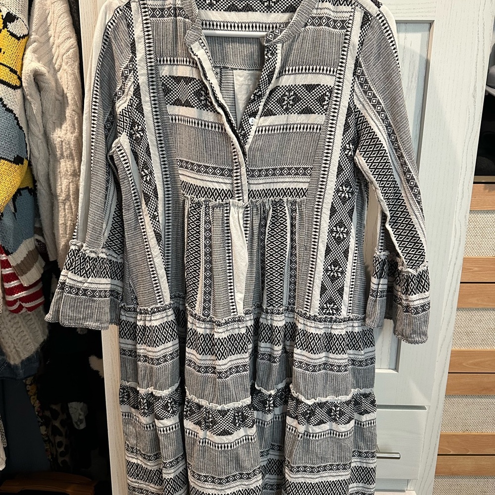 Tiered Black & White Patterned Long-Sleeve Dress